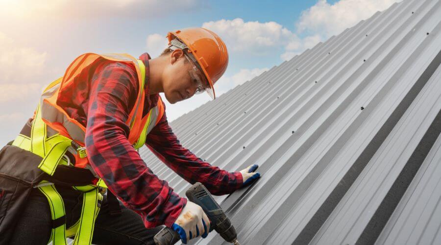 Professional Emergency Roof Repairs services in Grinnell, KS